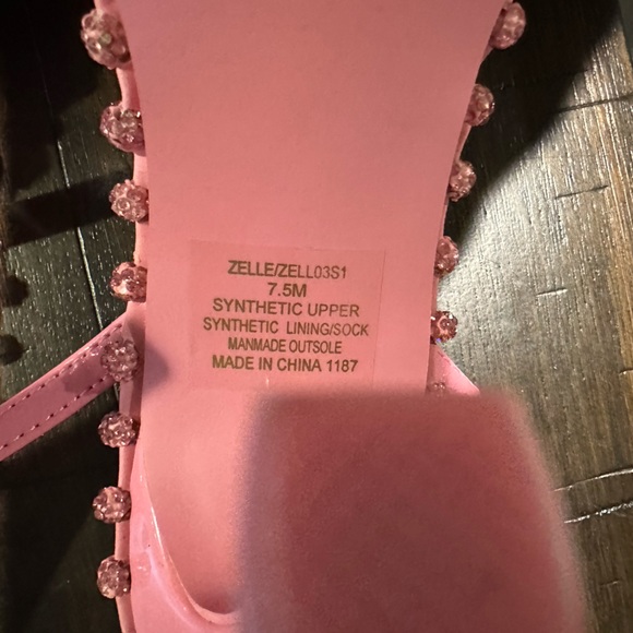 Steve Madden Pump Heel - Picture 3 of 5